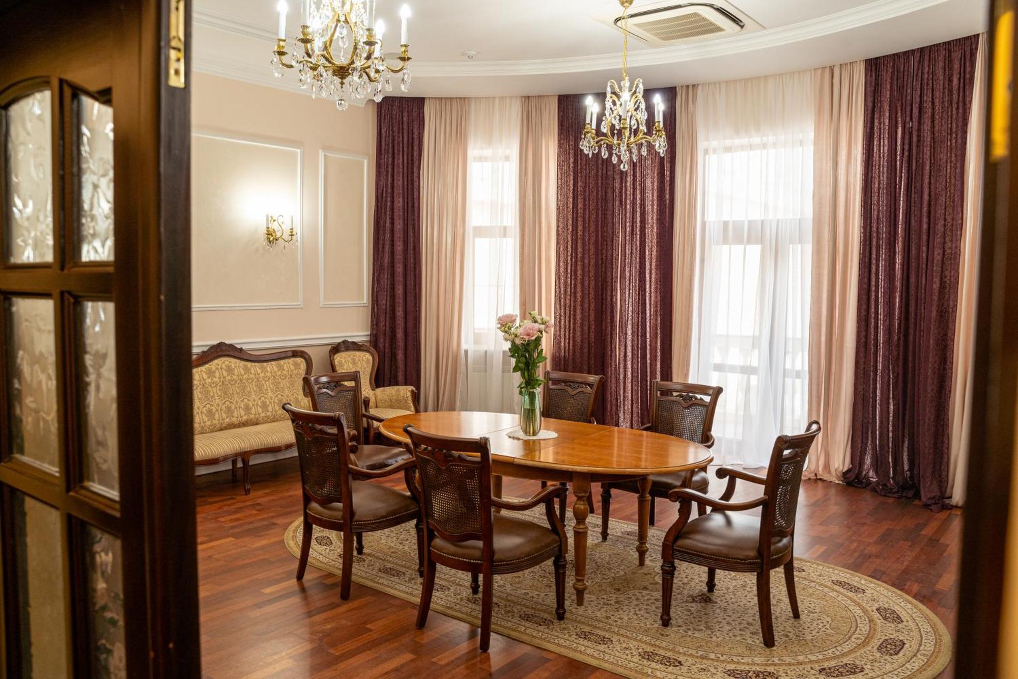 Koncha Zaspa Park Kozyn Ngoại thất bức ảnh