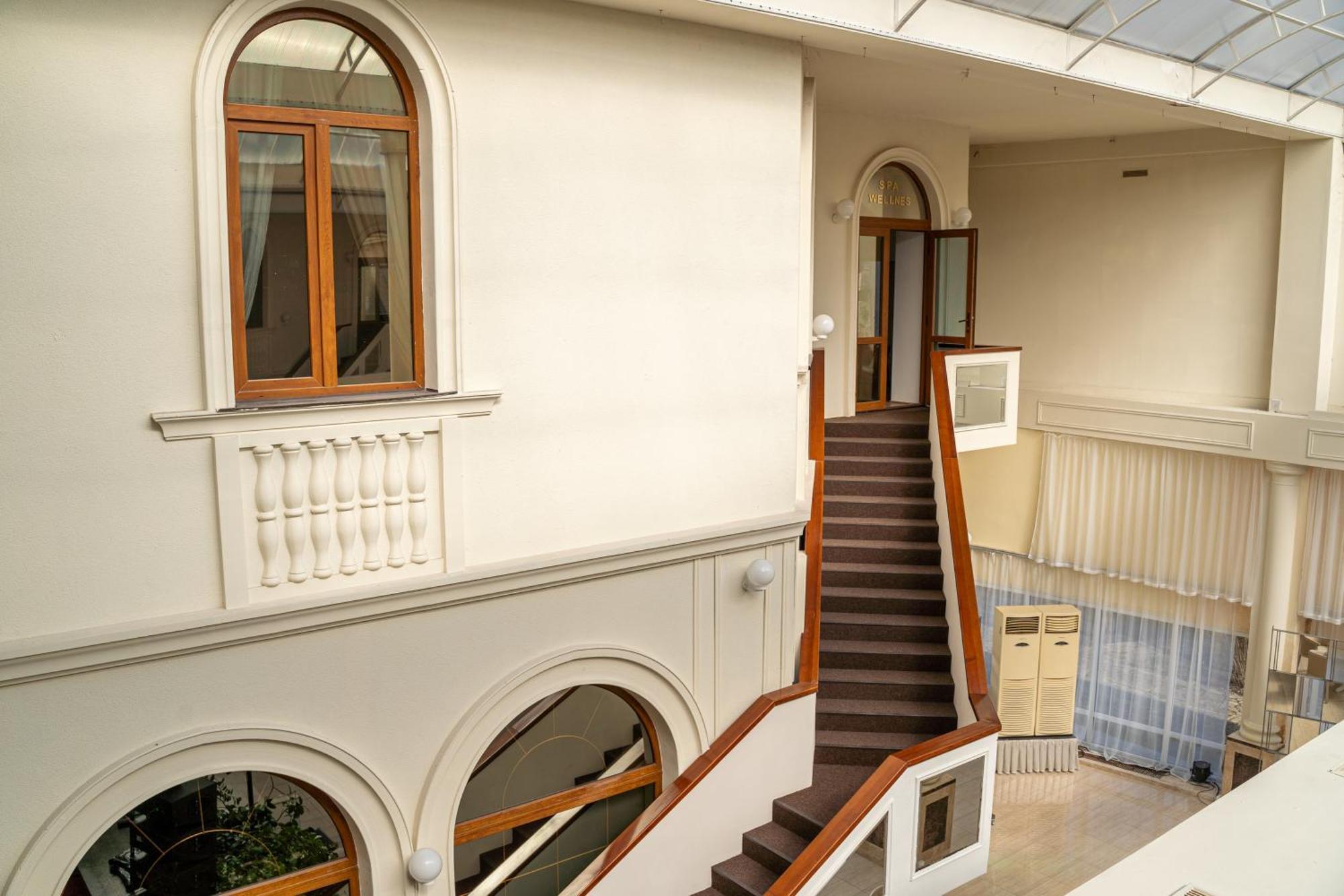 Koncha Zaspa Park Kozyn Ngoại thất bức ảnh
