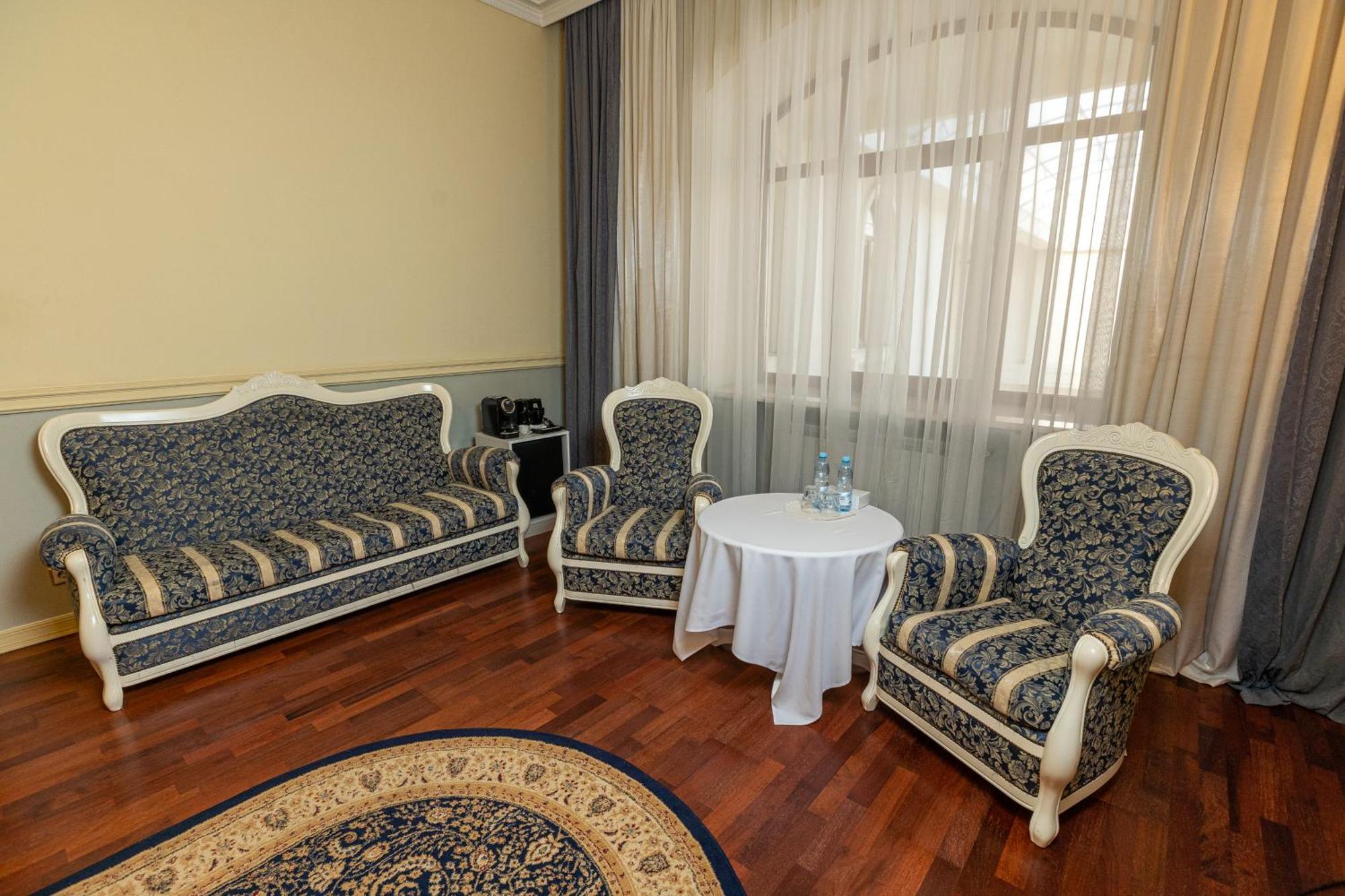 Koncha Zaspa Park Kozyn Ngoại thất bức ảnh